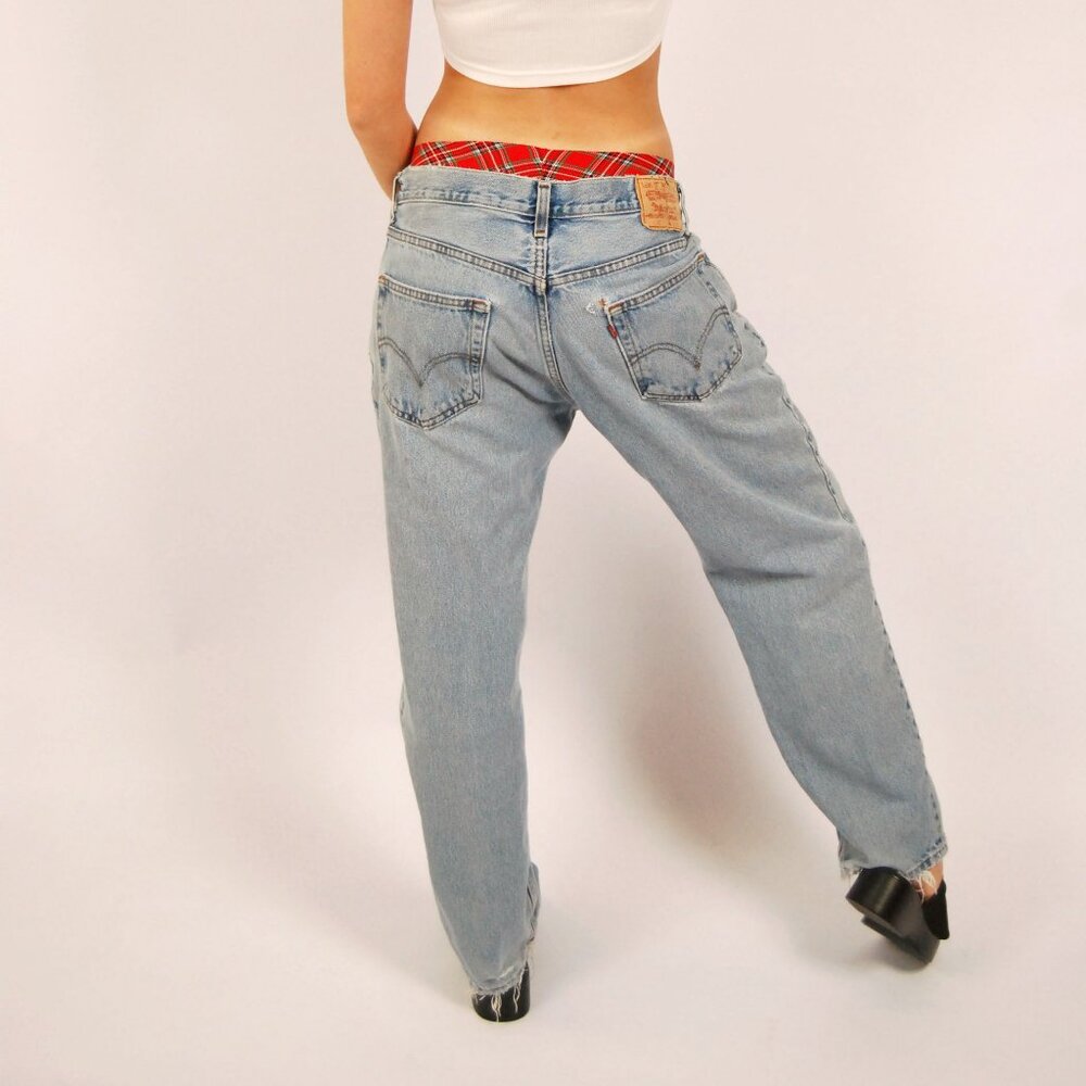 Y2K Levis Baggy Jeans (33) lightwash blue denim vintage 550s relaxed high rise - Picture 3 of 11